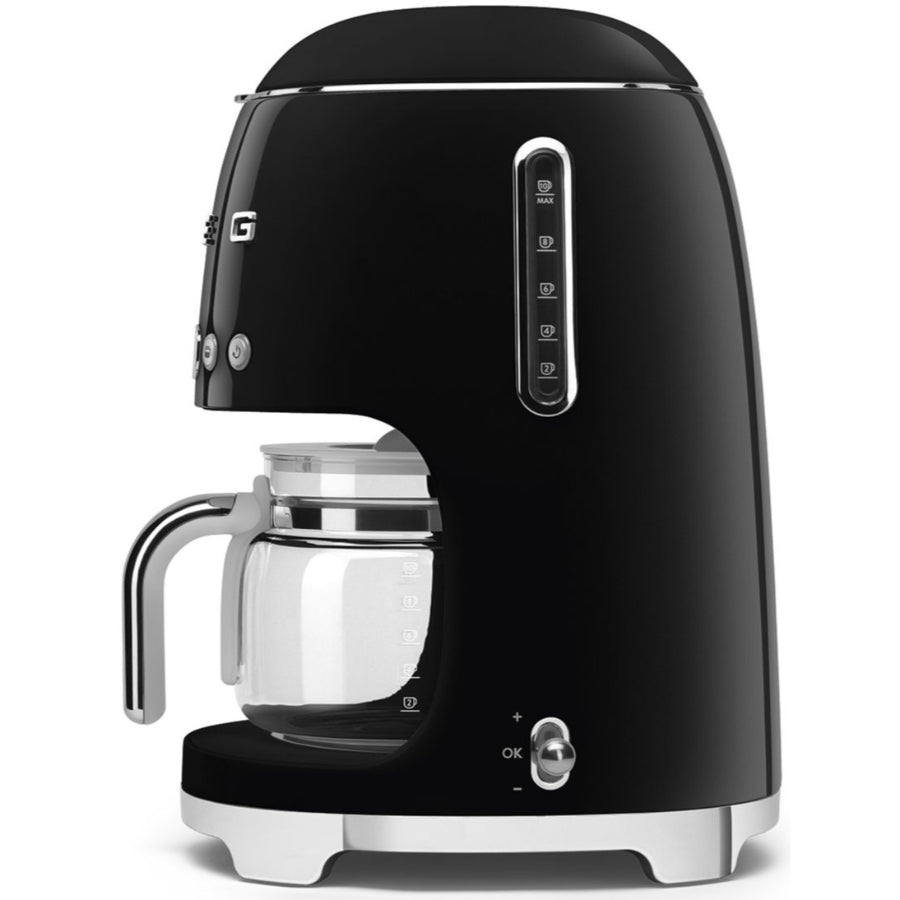 Combo Smeg, Cafetera De Goteo + Hervidor, Color Negro