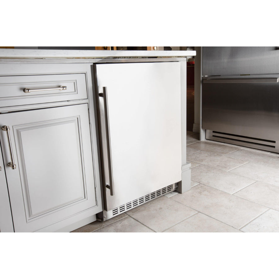 REFRIGERADOR 24" AZURE CON PUERTA DE ACERO INOXIDABLE