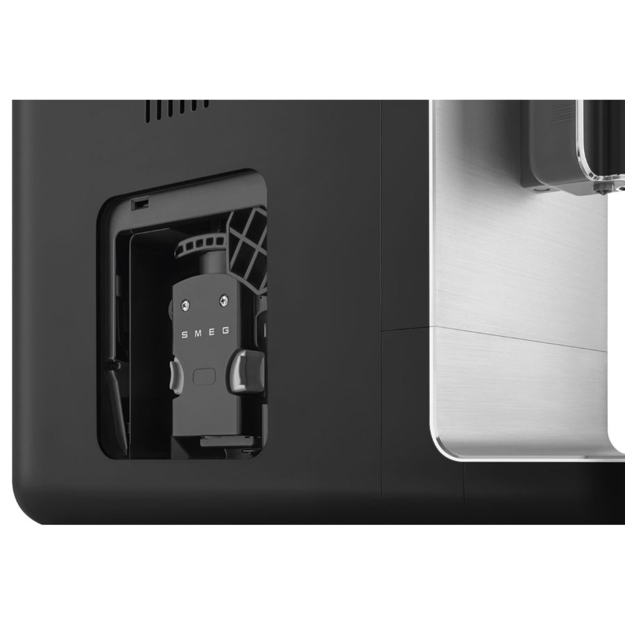 Maquina De Café Superautomatica Smeg Color Negro