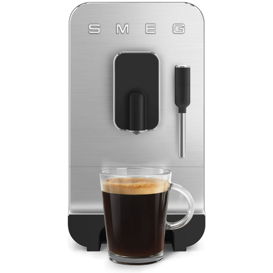 Maquina De Café Superautomatica Smeg Color Negro