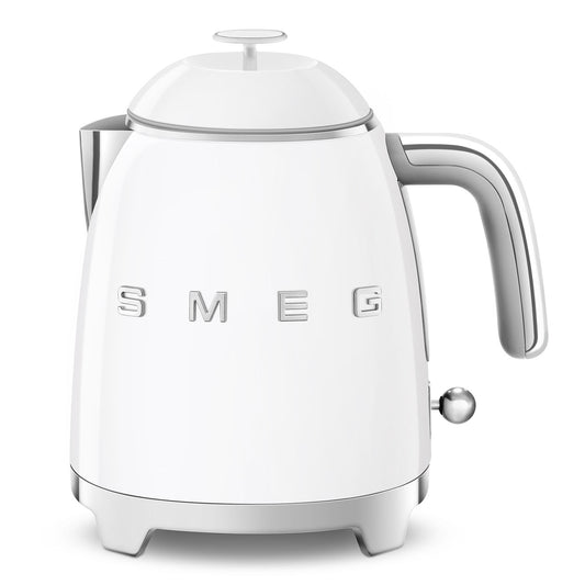 Mini Hervidor retro color blanco Smeg